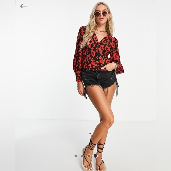 GLAMOROUS fitted button front blouse - Picture 3 of 12